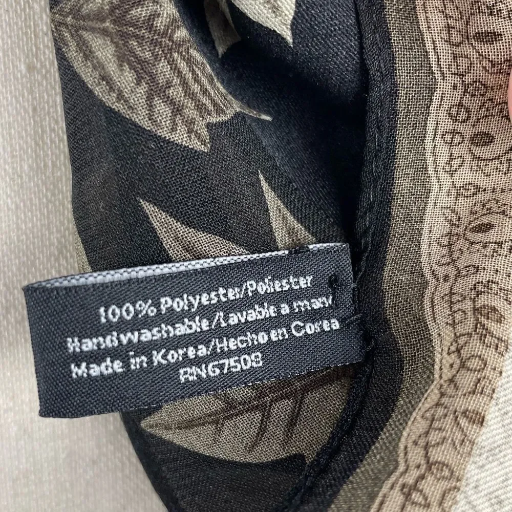 Jones New York beautiful scarf